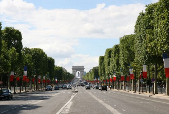 Champs-Elysées