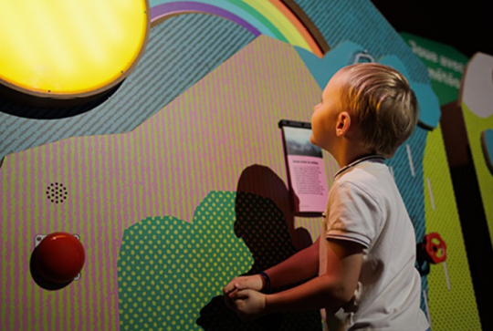 Expo Petits pas sur la Lune : visite enfant