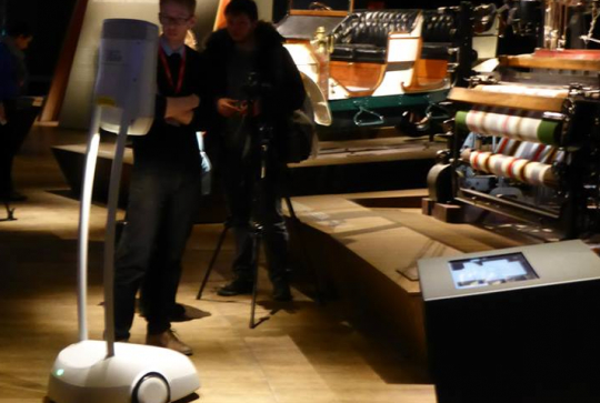 Awabot, le robot qui visite le Musée des Confluences de Lyon