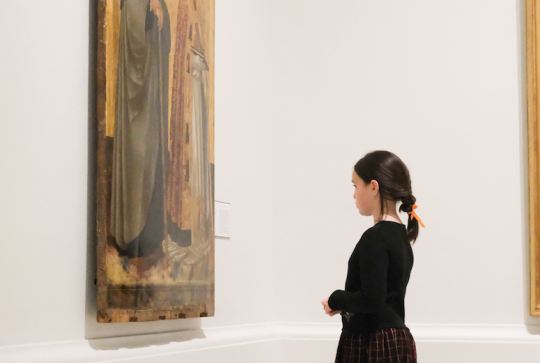 Musée d'Arts de Nantes : enfant face à un tableau