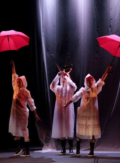 Il y a quelqu'un dans le vent - Cie La grande ourse