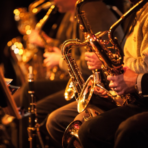 saint-fons-jazz : Des instruments dont des saxophones