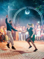 Lumières sur le quai : Sur le Dancefloor