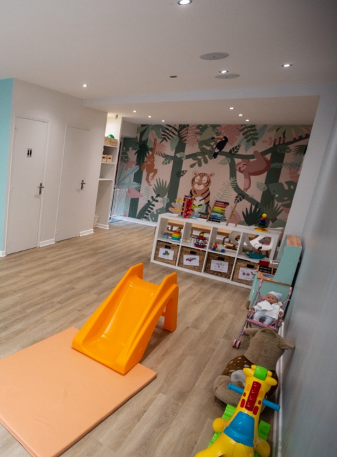Activites D Eveil Pour Enfant A Paris Loisirs Creatifs Bebe Nageur Citizenkid