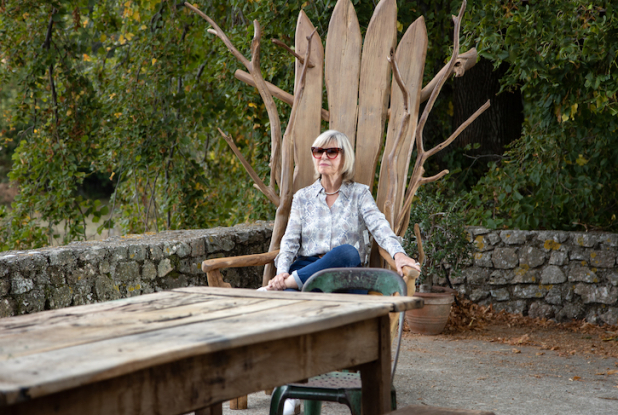 C'est quoi ce papy ?! : Aurore sur le trône