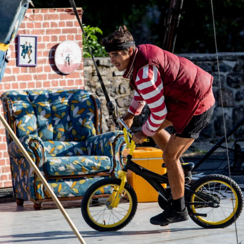 Vroom - Cie  Cie des hommes qui portent et des femmes qui tiennent