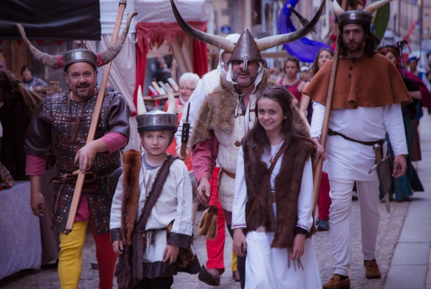 En famille aux Médiévales de Montferrand