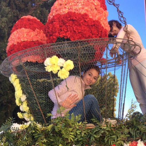 Fêtes de Pâques à Vence : char fleuri