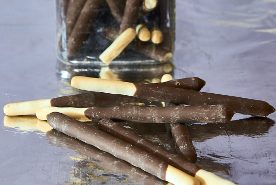 Préparez des chocolats avec vos enfants pour Noël - Mikado maison
