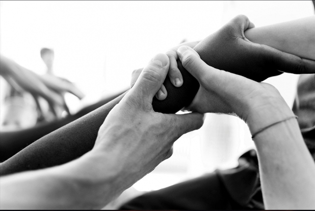 Tout comme... Parce que tous différents - Cie Virevolt