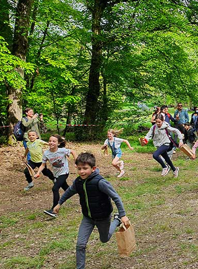 Château de Saint-Jean de Beauregard - Chasse aux œufs de Pâques 2024