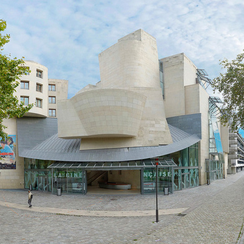 Cinémathèque française : entrée du bâtiment