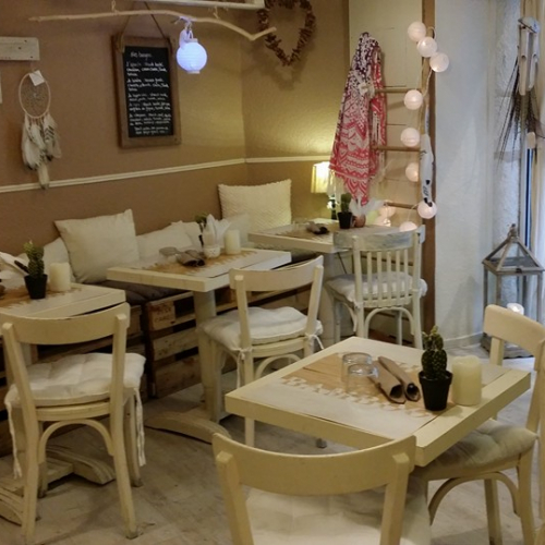 Ambiance cosy au salon de thé Au bonheur des tartes