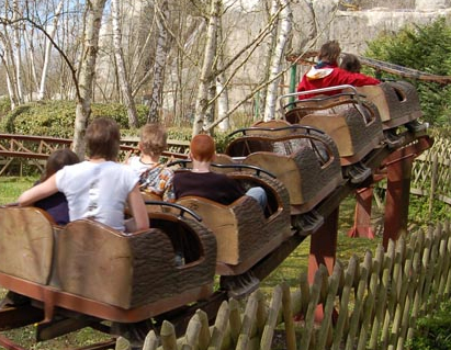 Attraction la ronde des rondins au Parc Astérix