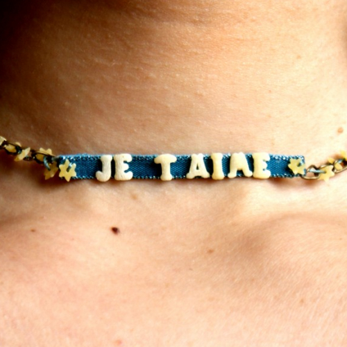 Collier de nouilles pour la fête des mères