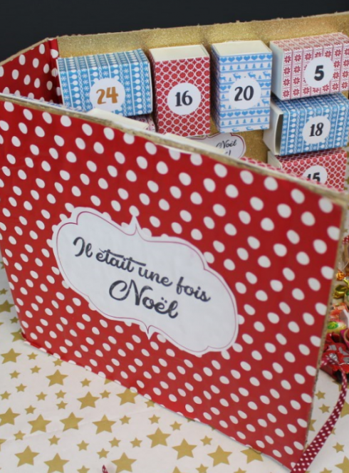 Calendrier de l'Avent façon livre de contes