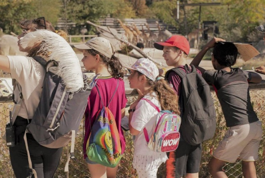 Enfants au parc zoologique de Paris