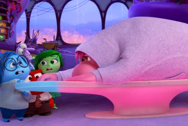 Vice-Versa 2 : couché sur le tableau de bord