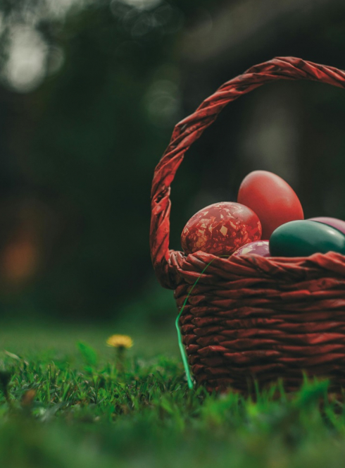 un panier de pâques