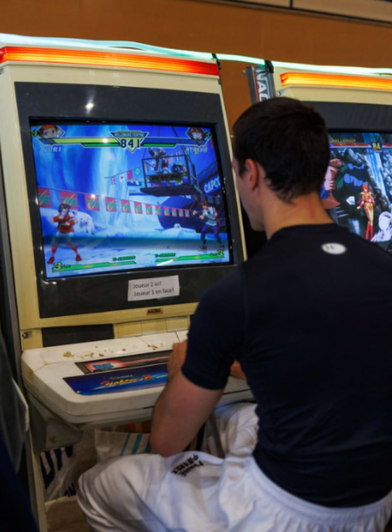 Japan Touch Haru & Geek Touch - Game Center