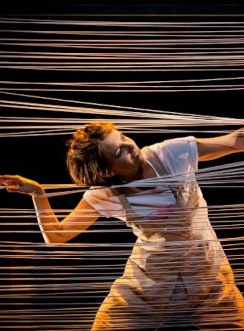 On est de son enfance comme on est d'un pays