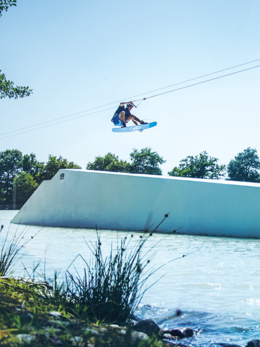 Exo Active Park 01 base de loisirs nautiques près de BourgenBresse