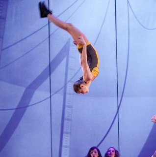 Cirkopolis - Cirque Eloize