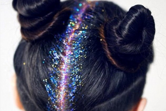 Cheveux à paillettes