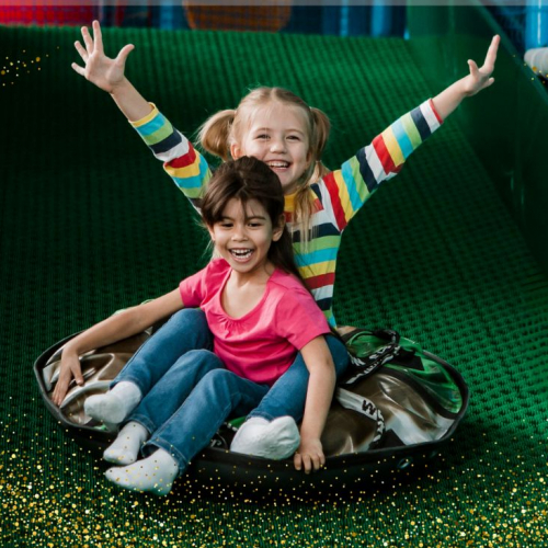 Gulli Parc : fillettes glissent