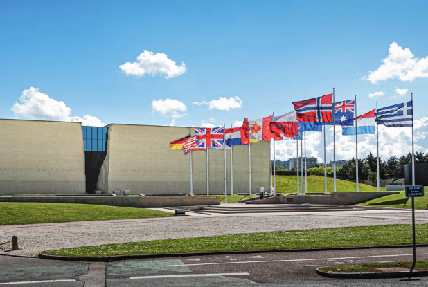 Mémorial de Caen : Extérieur