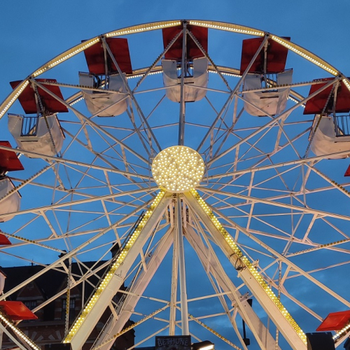 Cité de Noël de Béthune : Grande roue et Casse-noisette