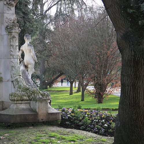 Le Jardin des Plantes à Toulouse : statue