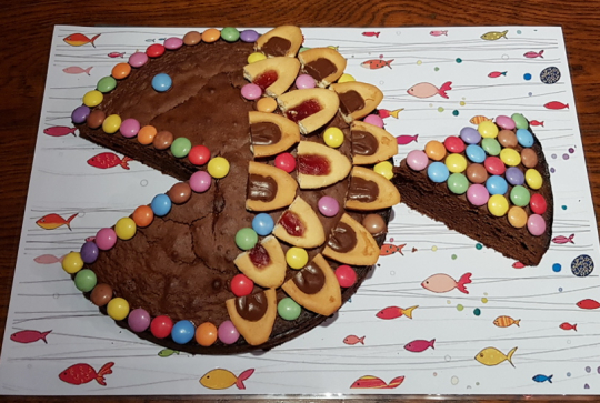 Gâteau poisson avec langues de chat