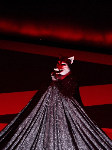 Quand on parle du loup... - Nino d'Introna, création au TNG