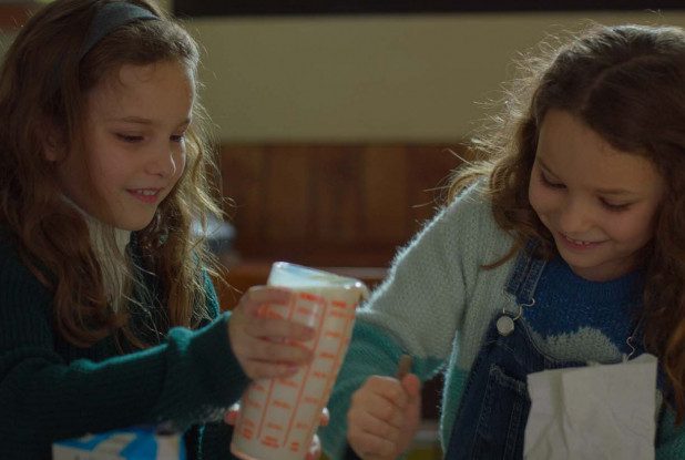 Petite maman : Nelly en cuisine