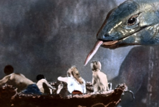 Le Voyage au centre de la Terre (1959) : reptile géant