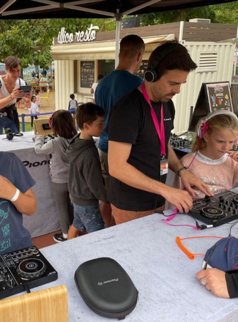 Garden Parvis : animation musique enfant