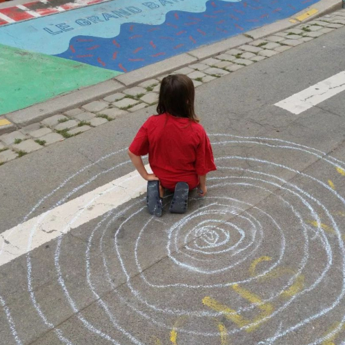 À la recherche du pommeau rouge