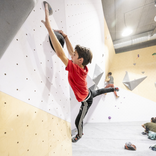 Le Triangle : enfant et escalade