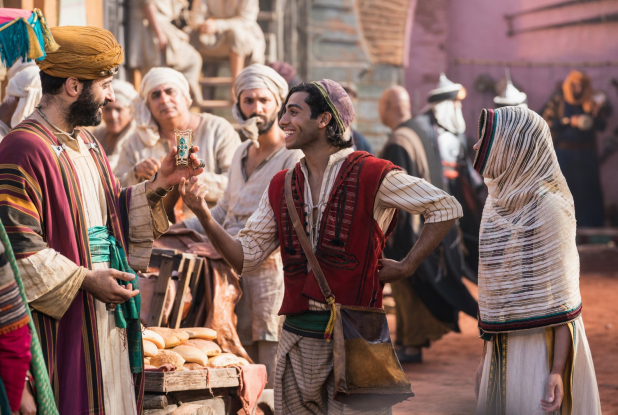 Aladdin, le film : Aladdin et Jasmine au marché