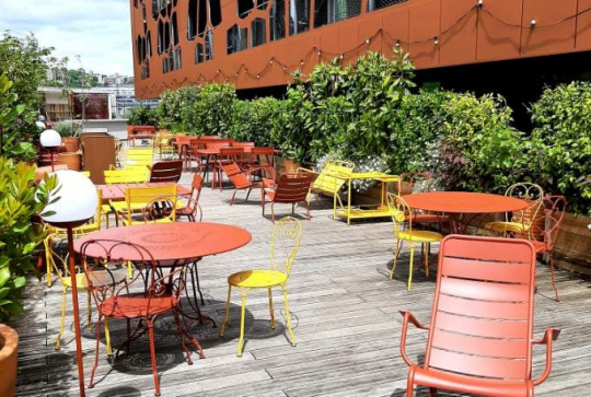 Mob Hotel extérieur