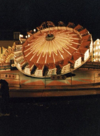 La foire d'hiver de Dunkerque : Photo d'archive d'un manège lumineux