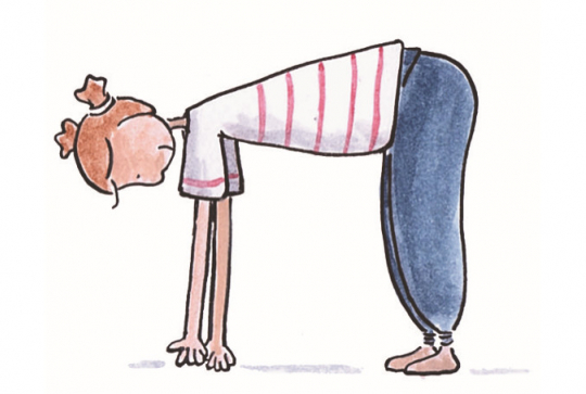 Yoga : enroulé de la colonne