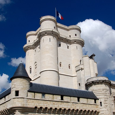 Château de Vincennes - Drapeau France flottant