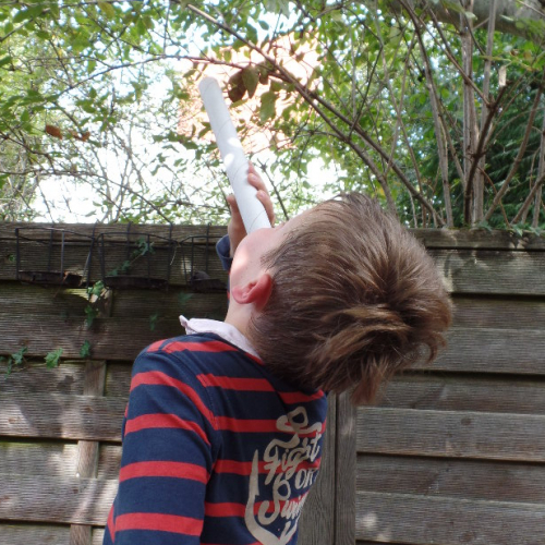 À l'abord'âge, le café des enfants : activité jardinage