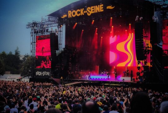Rock en Seine : la scène et la foule