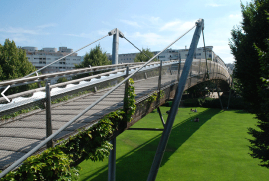 Coulée verte René-Dumont : pont