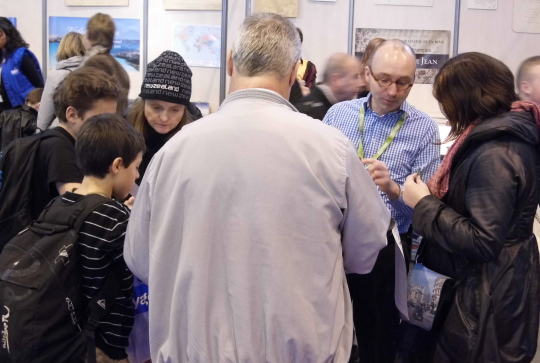 Photo famille Citizenkid - Salon mondial du Tourisme