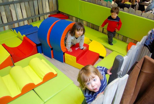 Le Top Des Parcs De Loisirs Pour Enfants A Paris Jeux Indoor Escalade Laser Game Citizenkid