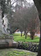Le Jardin des Plantes à Toulouse : statue